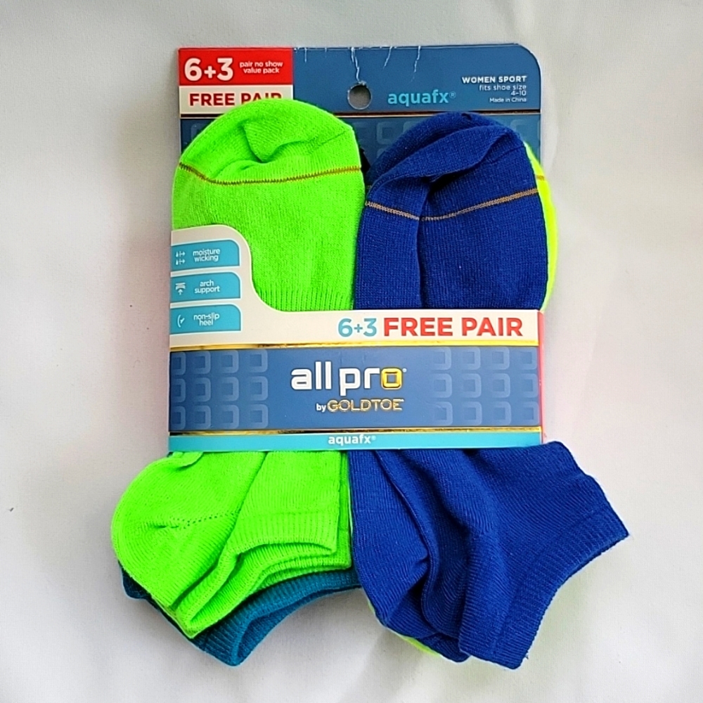 NWT 9 Pais All Pro by Goldtone AquaFX No Show Socks - fits shoe size 4-10